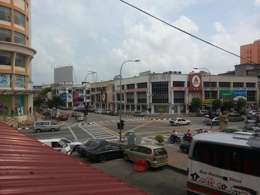 Kota Bharu Apartment Esterno foto